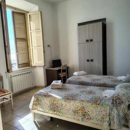 Bed & Breakfast Congregazione Delle Suore Agostiniane Serve Di Gesu' E Maria - Casa Per Ferie San Giuseppe